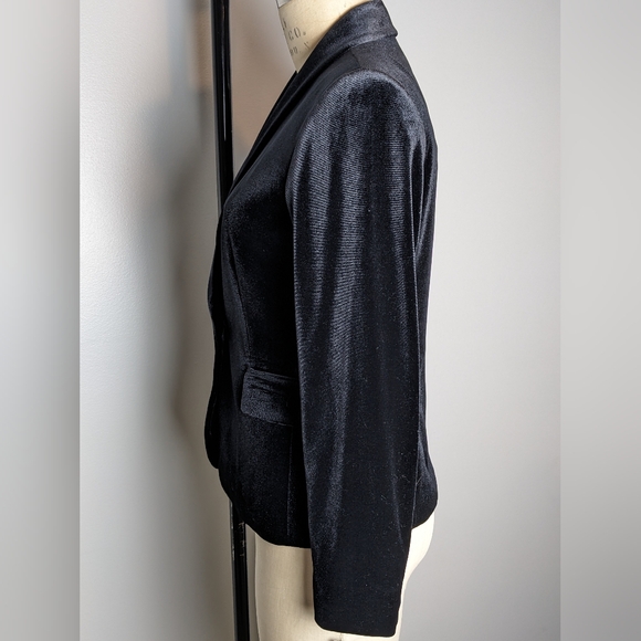 TAHARI, Black Velvet Blazer, single button, Size 8 - Picture 5 of 10